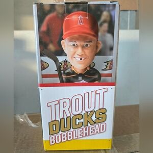 New In Box Mike Trout #27 Angels stadium 2019 Anaheim Ducks Hockey Bobblehead